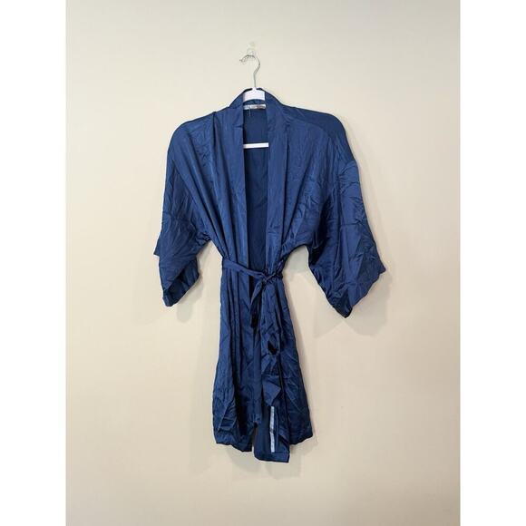Victoria's Secret Other - Victorias Secret Womens Kimono Robe Vintage Size Medium Wrap X1297